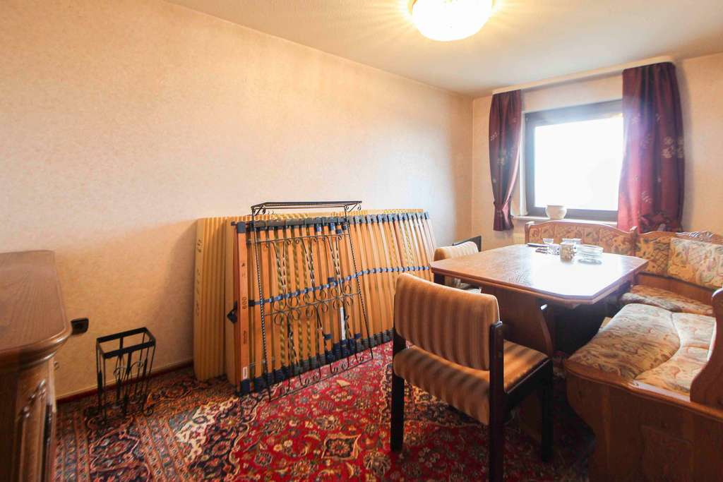 Immobilie in Eberdingen - Penthouse-Wohnung mit Weitblick, Balkon, Aufzug und TG-Stellplatz in ruhiger Lage von Hochdorf - Bild 4