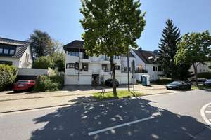 Exklusive Dachgeschosswohnung mit großer Dachterrasse, Garage und 141 m² Wohnfläche in Aachen