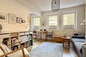 Bezugsfreie 2-Zimmer-Wohnung mit Loggia und Garten in Winterhude