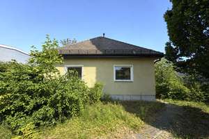 Wohnen mit viel Platz, Einfamilienhaus mit zusätzlicher Ebene und Gartenparadies – Die vollständige Adresse der Immobilie erhältst du vom Anbieter., 12621 Kaulsdorf, Berlin – Vorschaubild 1
