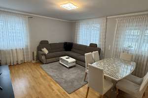 Großzügige Erdgeschosswohnung mit Terrasse und Garten!