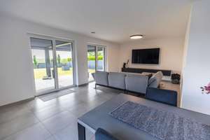 Modernes Einfamilienhaus (Baujahr 2020) mit Pool, Doppelgarage und PV-Anlage in Wegberg-Klinkum – Die vollständige Adresse der Immobilie erhältst du vom Anbieter., 41844 Wegberg – Vorschaubild 22