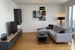 Moderne, familientaugliche 3-Zi.-Whg. mit Dachterrasse * 90 m² * Baujahr 2020 – Welfenstr. 20a, 81541 München – Vorschaubild 3