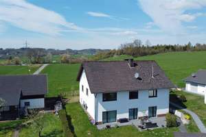 EFH (Bj.1981) mit ELW (Bj. 2022) in ruhiger Ortsrandlage von Morsbach-Seifen – Die vollständige Adresse der Immobilie erhältst du vom Anbieter., 51597 Morsbach – Vorschaubild 2