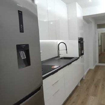 Zentral gelegene, komplett neu renovierte Wohnung im Herzen von Fuengirola