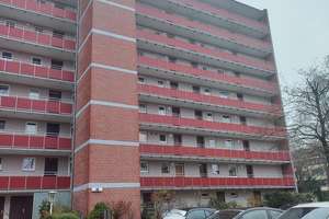 2-Zimmer Wohnung mit Balkon und Außenstellplatz