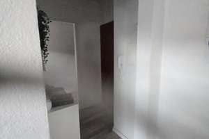 Möblierte DG-Wohnung in zentraler Lage - Düsseldorf – Vulkanstraße 26-28, 40227 Oberbilk, Düsseldorf – Vorschaubild 2