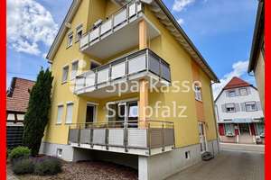 Moderne Eigentumswohnung im gepflegten Dreifamilienhaus