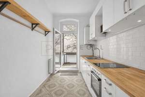 Altbauflair: Hohe Decken, Parkett & Südbalkon in begehrter Lage – Die vollständige Adresse der Immobilie erhältst du vom Anbieter., 10115 Mitte (Ortsteil), Berlin – Vorschaubild 9