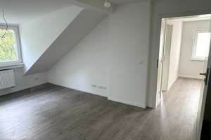 **Erstbezug nach Neuausbau** interessante 3,5-Zi.-Whg.  für DG-Liebhaber in ruhiger Lage** – Hans-Pfitzner-Str. 2, 47057 Neudorf-Süd, Duisburg – Vorschaubild 8