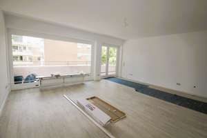 ***ALLES FRISCH RENOVIERT!- ERSTBEZUG NACH KOMPETTRENOVIERUNG, 3 ZI. MIT BALKON IN ERKRATH*** – Schlüterstraße 31, 40699 Erkrath – Vorschaubild 2