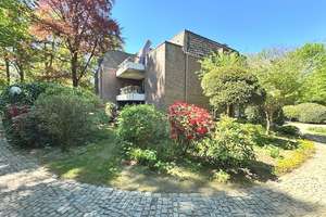 **Wellingsbüttler Weg** - ca. 100 m², 3,5 Zim. EG-Wohnung, EBK, Terrasse, inkl. TG-Stellplatz – Die vollständige Adresse der Immobilie erhältst du vom Anbieter., 22391 Wellingsbüttel, Hamburg – Vorschaubild 2