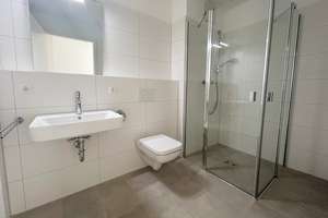 **Familien Willkommen** 4 Zimmer im NEUBAU mit Balkon, 2 Bäder und Einbauküche, Parkett, Aufzug – Biklenstraße 10, 70327 Untertürkheim (Ortsteil), Stuttgart – Vorschaubild 10