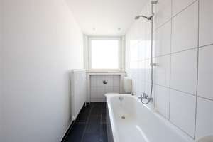 Absolutes Highlight: 2-Zimmer-Wohnung mit großer Terrasse in Golzheim – Die vollständige Adresse der Immobilie erhältst du vom Anbieter., 40474 Golzheim, Düsseldorf – Vorschaubild 4