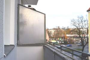 Schöne, helle und WG-geeignete 3 Zimmer-Altbauwohnung mit Balkon! – Wehnelsteig 7, 13629 Siemensstadt, Berlin – Vorschaubild 2