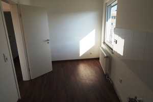 Sanierte, moderne 2 ZI-Wohnung ideal für 1Pers. Haushalt in W-Elberfeld mit Balkon ! – Deweerthstr. 122, 42103 Wuppertal – Vorschaubild 10