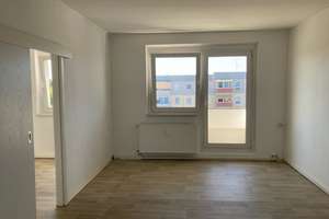 Lichtmomente mit Balkon – Ihr neues Zuhause mit Wohlfühlfaktor – Clara-Zetkin-Straße 17, 99867 Gotha – Vorschaubild 2