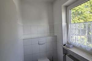 Schöne geräumige 4-Zimmer-Wohnung mit Balkon im 1.OG in Friedrichsdorf-Seulberg zu vermieten  – Die vollständige Adresse der Immobilie erhältst du vom Anbieter., 61381 Friedrichsdorf – Vorschaubild 15