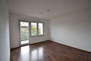 Idealer Grundriss! Bezugsfreie 3-Zi-Whg mit Balkon in KR-City