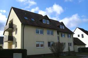 Ansprechende 3-Zimmer-Dachgeschosswohnung mit Balkon in Erlangen/Tennenlohe
