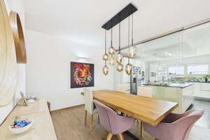 Modernes Familienhaus Bj. 2018 in Feldrandlage | 191 m² Wohnfläche | Doppelgarage | Smart Home – Wilhelm-Behrens-Straße 6, 38448 Wendschott, Wolfsburg – Vorschaubild 10