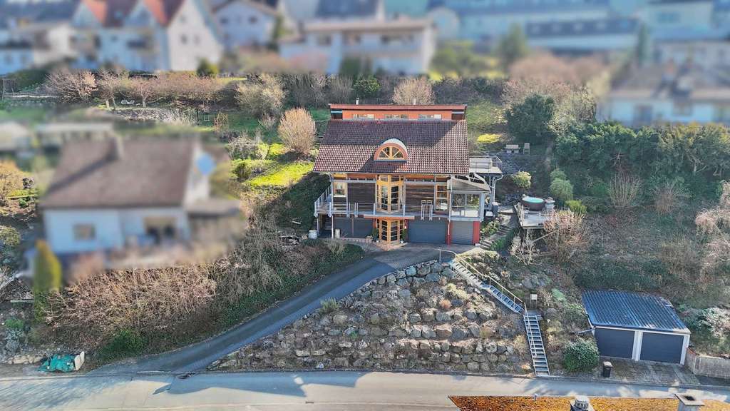 Immobilie in Sinn - Zuhause mit Charakter: EFH mit Platz, Weitblick & Wellness-Faktor - Bild 4