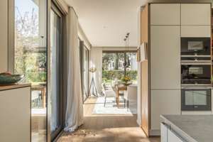Exclusive villa featuring state-of-the-art technology and spacious rooms – Die vollständige Adresse der Immobilie erhältst du vom Anbieter., 14532 Kleinmachnow – Vorschaubild 7