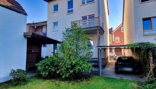 Bild von Charmantes Ein-/Zweifamilienhaus in Hanau sucht neuen Besitzer

