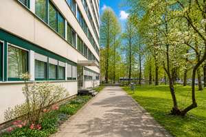 BESICHTIGUNG SAMSTAG 16. MAI: Helle, ruhige 4 Zimmer im 7. OG mit Ausblick – Die vollständige Adresse der Immobilie erhältst du vom Anbieter., 81927 Johanneskirchen, München – Vorschaubild 13