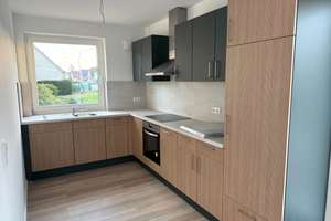 ...Neubau Erstbezug! Attraktives und modernes MRH mit S- W Terrasse und zwei Stellplätzen  – Hamburger Str. 66 b, 21493 Schwarzenbek – Vorschaubild 6