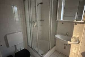 2 Zimmer Am Oetkerpark Provisionsfrei !!!! – 33615 Mitte, Bielefeld – Vorschaubild 2