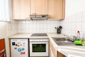 Sonniges Studio Nähe Kudamm mit Balkon – Landhausstraße 4, 10717 Wilmersdorf, Berlin – Vorschaubild 5
