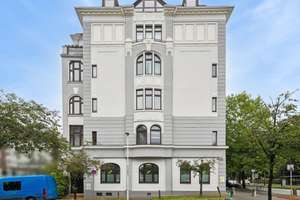 Repräsentative Altbau-Einheit in exklusiver Lage – stilvoll und vielseitig nutzbar in Kiel – Die vollständige Adresse der Immobilie erhältst du vom Anbieter., 24103 Düsternbrook, Kiel – Vorschaubild 1