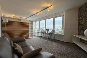 Düsseldorf im (Über-)Blick: Kleines Penthouse mit Dachterrasse und TG in Rath. – Die vollständige Adresse der Immobilie erhältst du vom Anbieter., 40472 Rath, Düsseldorf – Vorschaubild 3