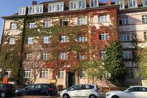 Wohnen mit unübertroffener Verkehrsanbindung: 2-Zimmer-Wohnung in Berlin-Schöneberg