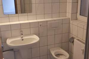 Schönes Single - Appartment/Souterrain - D-Wersten - ruhige Wohnsiedlung in Uni Nähe !!! – Die vollständige Adresse der Immobilie erhältst du vom Anbieter., 40591 Wersten, Düsseldorf – Vorschaubild 4