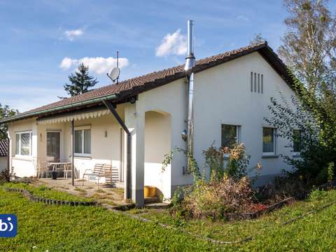 Efh Bungalow Auf Grossem Grundstuck In Radolfzell Ot Moggingen