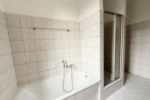 Große helle 2-Raum-Wohnung mit Einbauküche, Balkon & Fahrstuhl – Agricolastraße 65, 9112 Kaßberg, Chemnitz – Vorschaubild 6