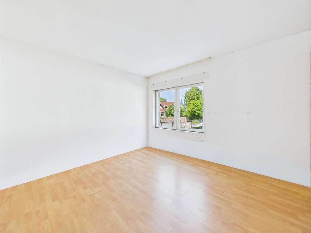 Immobilie in Hohberg - Gestalten Sie Ihr neues Zuhause – 4-Zimmer-Wohnung mit viel Potenzial in Hohberg - Bild 3