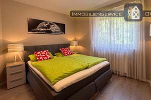 ::: Lebendige Farben, klare Formen – ein DHH Zuhause mit Charakter in Bestlage ::: – Die vollständige Adresse der Immobilie erhältst du vom Anbieter., 32584 Löhne – Vorschaubild 4