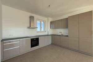 Luxuriöse 4 Zimmer Wohnung mit Balkon Tiefgarage – Die vollständige Adresse der Immobilie erhältst du vom Anbieter., 55252 Mainz-Kastel, Wiesbaden – Vorschaubild 5