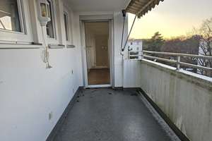 N- Nähe Südklinikum, gut geschnittene, helle 4-Zimmerwohnung mit Tageslichtbad, Gäste WC und Garage – Die vollständige Adresse der Immobilie erhältst du vom Anbieter., 90473 Langwasser Südost, Nürnberg – Vorschaubild 8