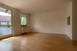 Sehr gepflegte 2 Zimmer Wohnung mit Balkon, Keller und Garage – Krautheimstraße 30, 80997 Allach, München – Vorschaubild 3