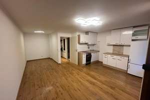 Modernisierte Erdgeschosswohnung in Top Lage mit Garten und Einbauküche