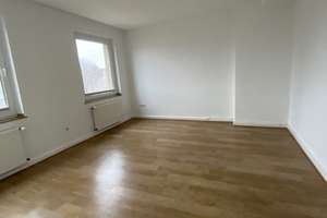 Charmante 3-Zimmer-Wohnung mit großem Balkon in zentraler Lage von Rheydt – Markt 5, 41236 Rheydt, Mönchengladbach – Vorschaubild 1
