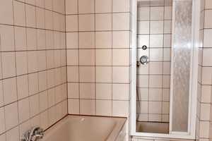 Genießen Sie den Sommer! Gepflegte 2-Zi.-Wohnung mit Gartennutzung im Herzen von Langerfeld! – Oldenburgstraße 19, 42389 Wuppertal – Vorschaubild 9