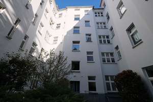 "Sanierte EG - Altbaumaisonette mit Balkon im skandinavischen Viertel / Prenzlauer Berg" – Gotlandstraße 5, 10439 Prenzlauer Berg, Berlin – Vorschaubild 7