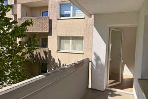 **FRISCH RENOVIERT** Helle 4-Zimmer-Wohnung mit BALKON in Solingen – Jaspersstraße 9, 42719 Wald, Solingen – Vorschaubild 3