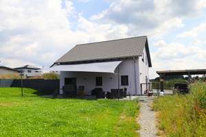 "Black Beauty" - neuwertiges und außergewöhnliches Haus in ruhiger Wohnlage – Die vollständige Adresse der Immobilie erhältst du vom Anbieter., 95126 Schwarzenbach an der Saale – Vorschaubild 1