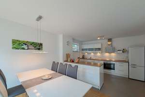 Souterrainwohnung mit eigenem Garten & Terrasse in Bochum-Höntrop